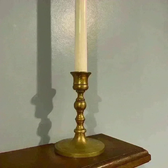 Vintage solid brass candlestick holder - Picture 4 of 4
